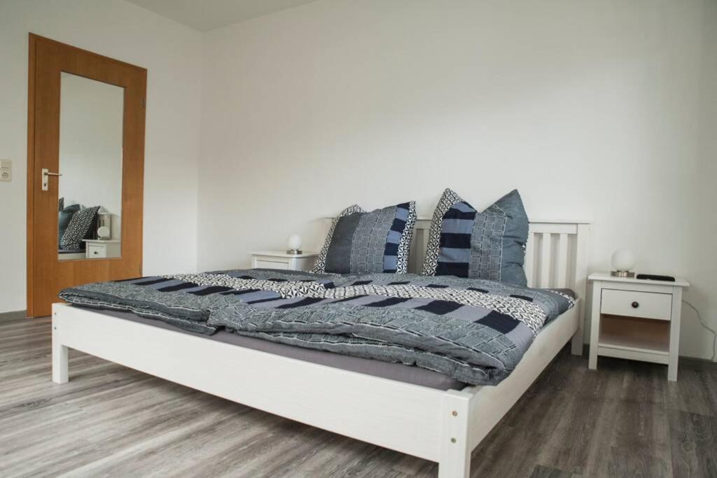 Exklusive Ferienwohnung In Einbeck, Zentrum! Neu!! Buitenkant foto
